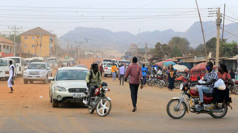 FILE PHOTO: Report details 'systematic looting' by South Sudan's rulers as citizens went hungry