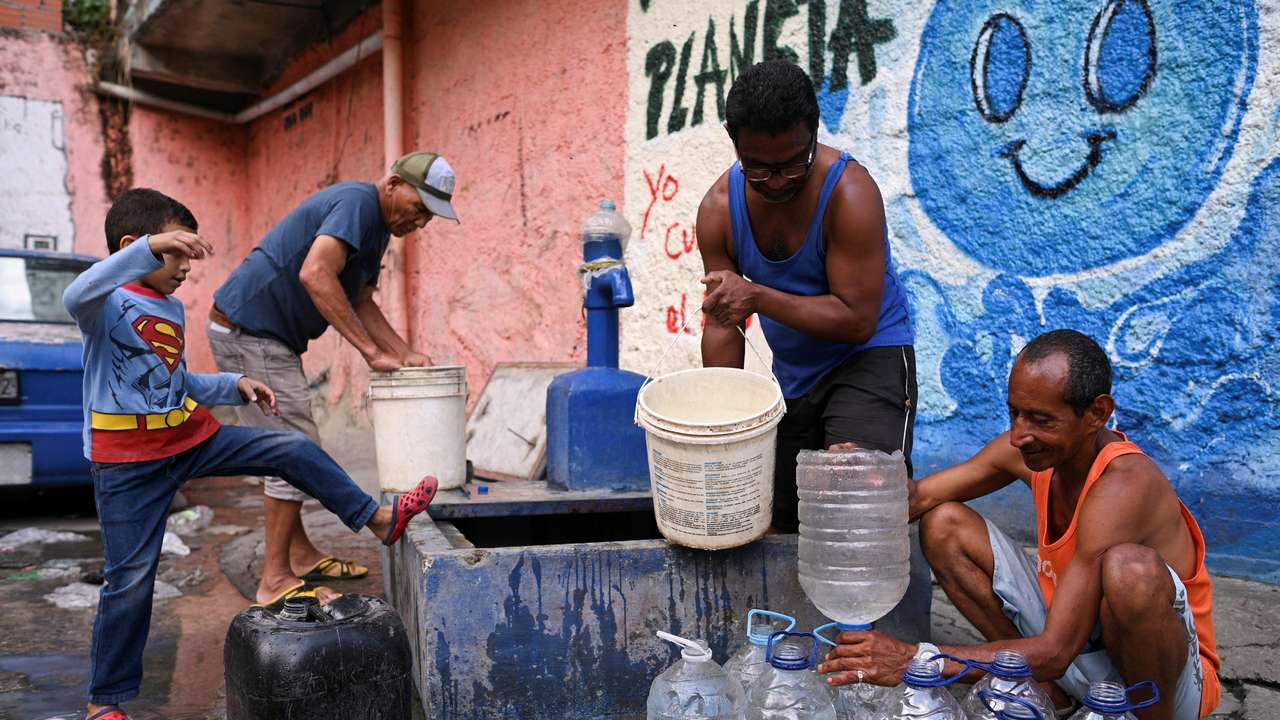 FILE PHOTO: Venezuelans face rising bills and poor services as government cuts spending