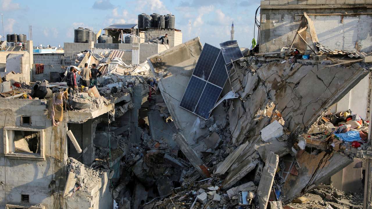 Aftermath of an Israeli strike on a house in Rafah