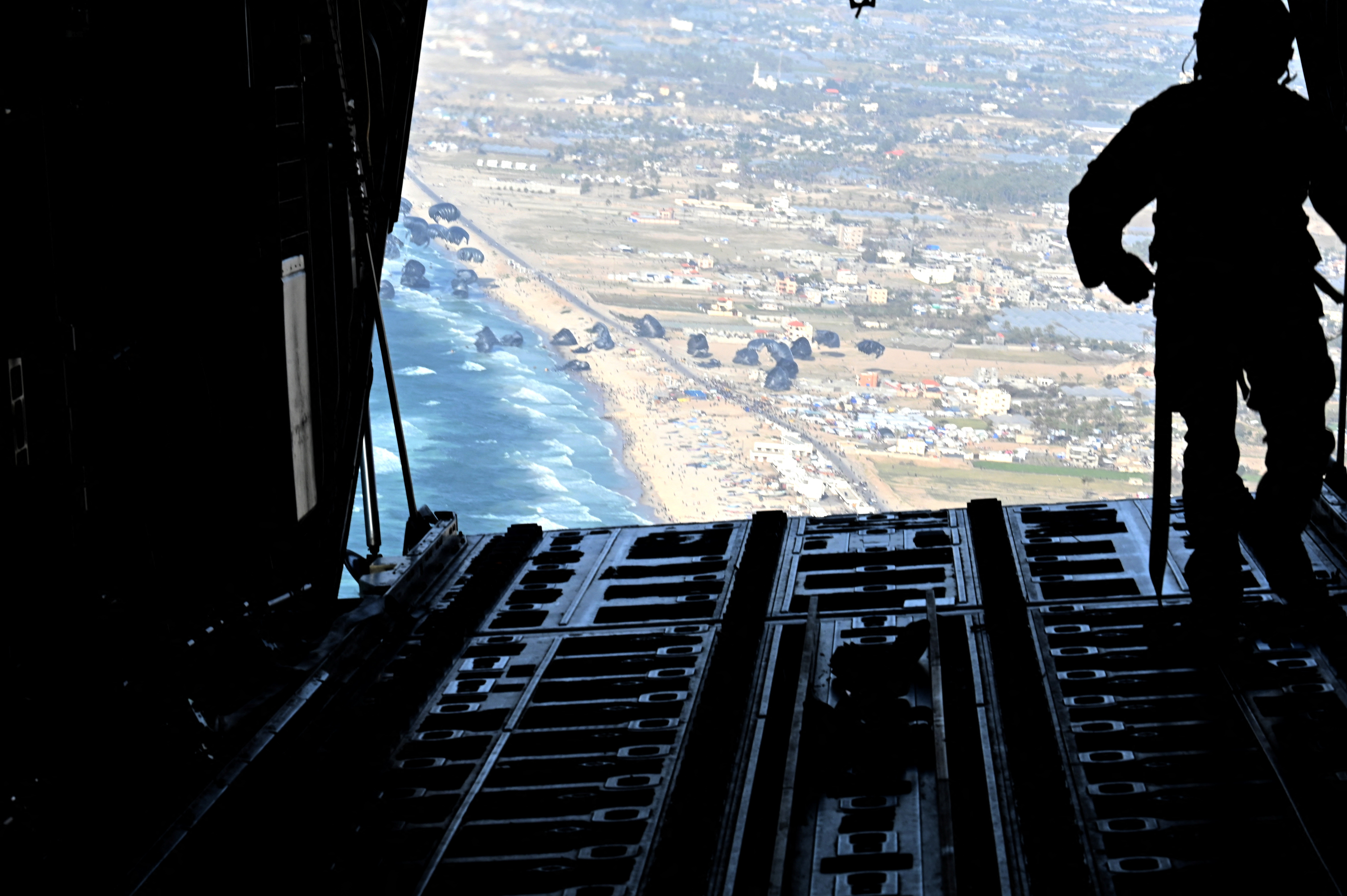 U.S. Central Command airdrops 38,000 MREs over Gaza
