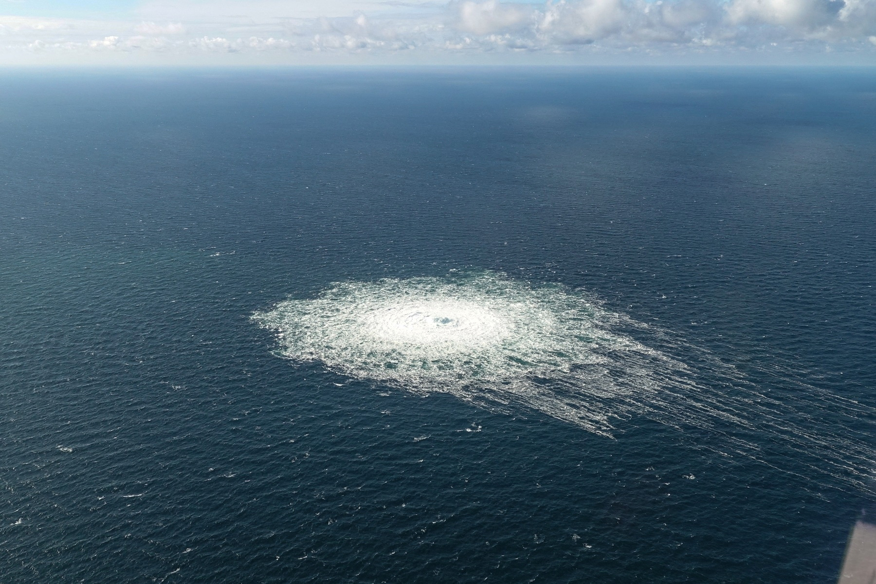 Gas leak at Nord Stream 2 as seen from the Danish F-16 interceptor on Bornholm