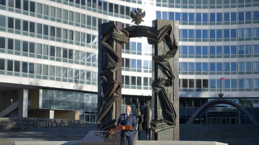 FILE PHOTO: Russian President Vladimir Putin gives a speech near the headquarters of Russian Foreign Intelligence Service in Moscow