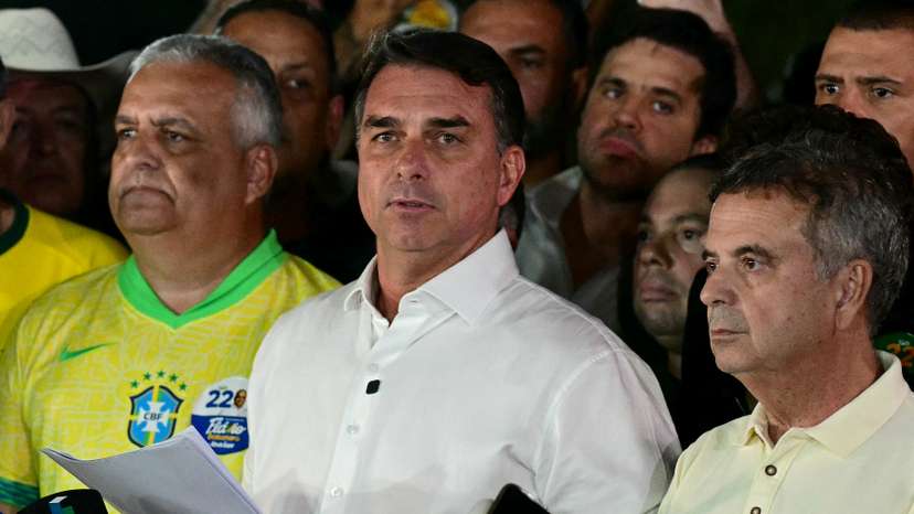 Flávio Bolsonaro rejects Brazil election results, seeks annulment of Lula's victory