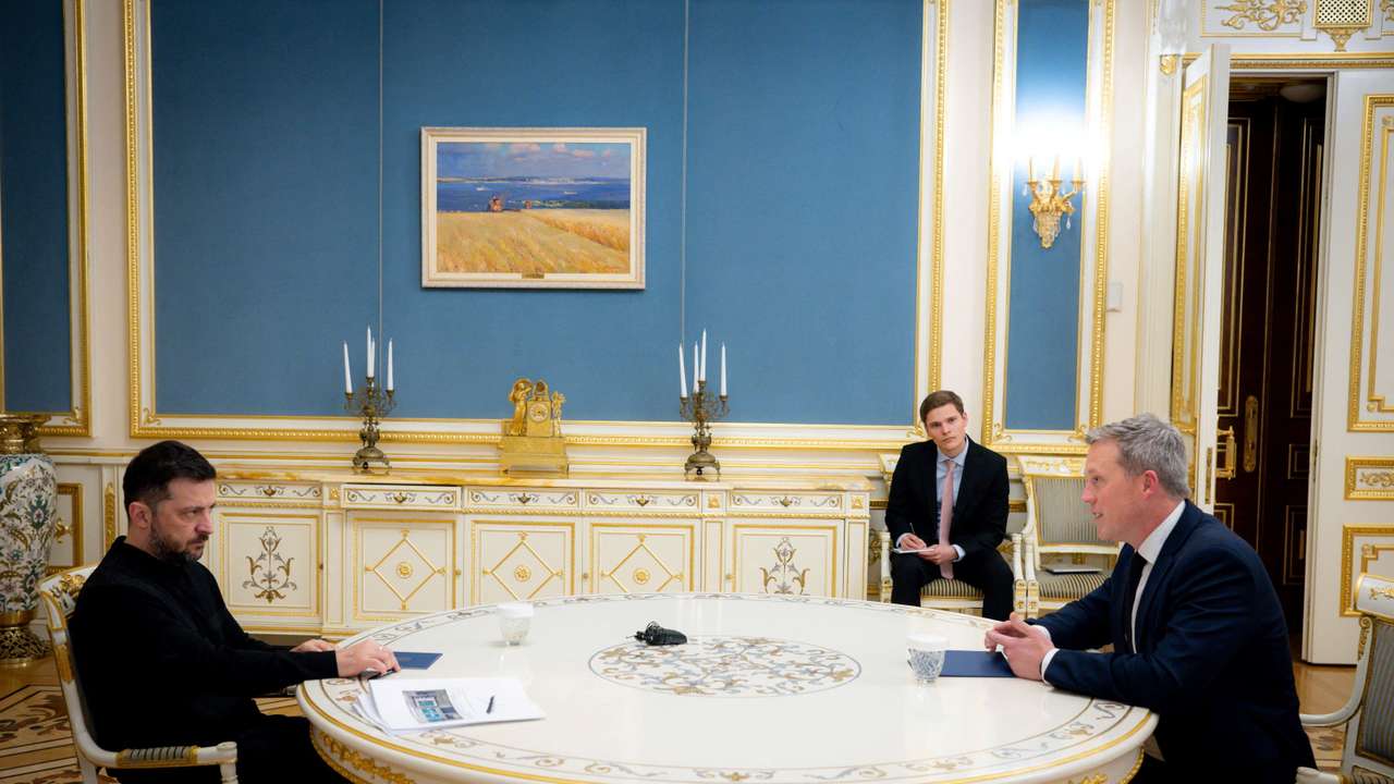 U.S. Army Secretary Driscoll meets with Ukraine's President Zelenskiy in Kyiv