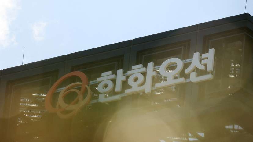 China targets Korean shipbuilder Hanwha's US units, as it continues trade talks with Washington