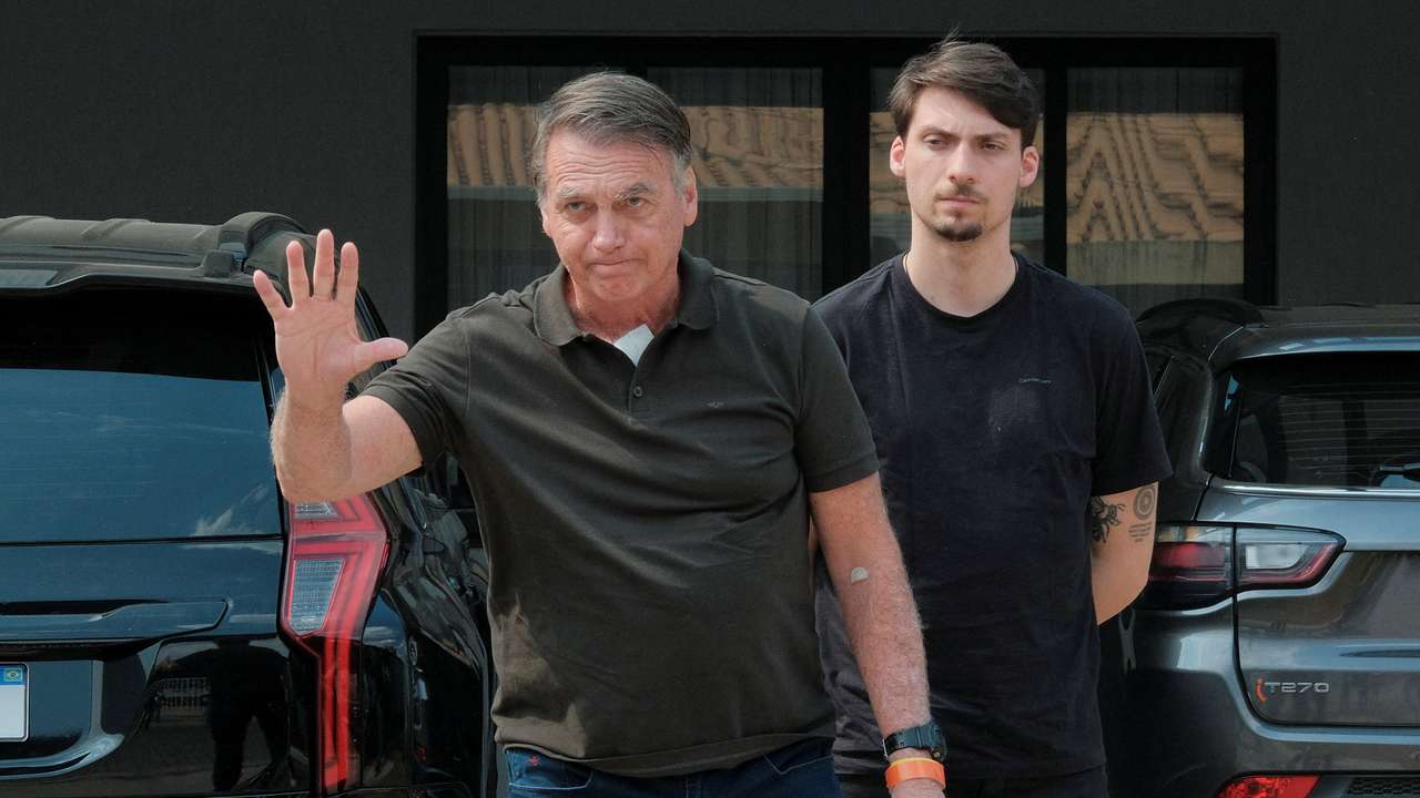 Former Brazilian President Bolsonaro to undergo skin surgery, in Brasilia