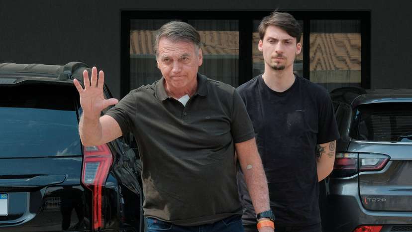 Former Brazilian President Bolsonaro to undergo skin surgery, in Brasilia
