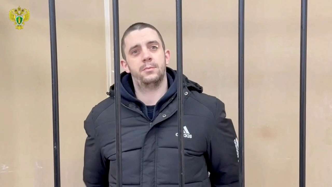 Defendant named as British citizen Hayden Davies appears in Donetsk court