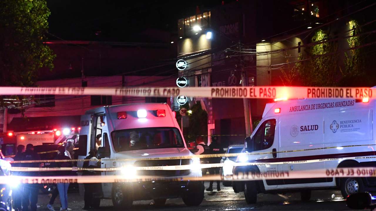Gunmen attack bar killling several people in Santiago de Queretaro