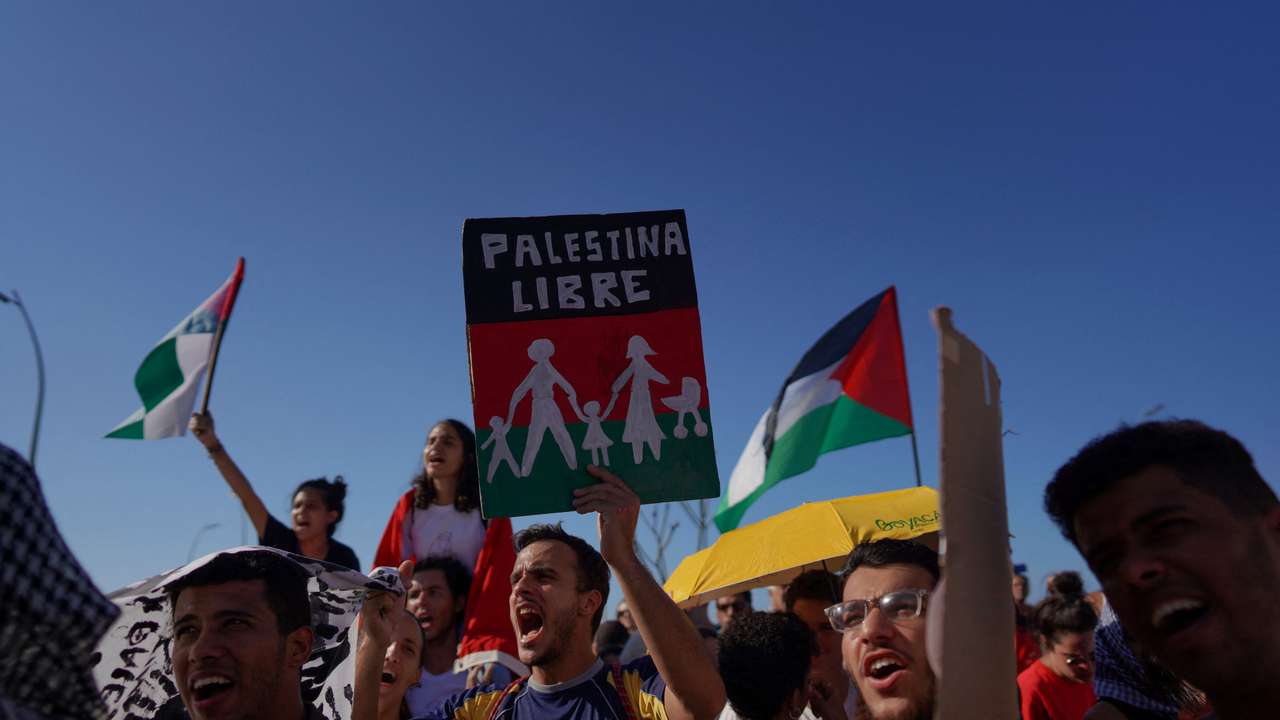 Cuban Communist Youth Union holds rally in support of Palestinians in Gaza.