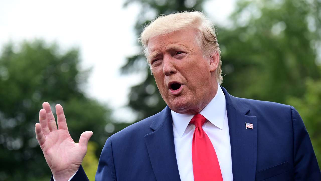 Trump heads to Fayetteville