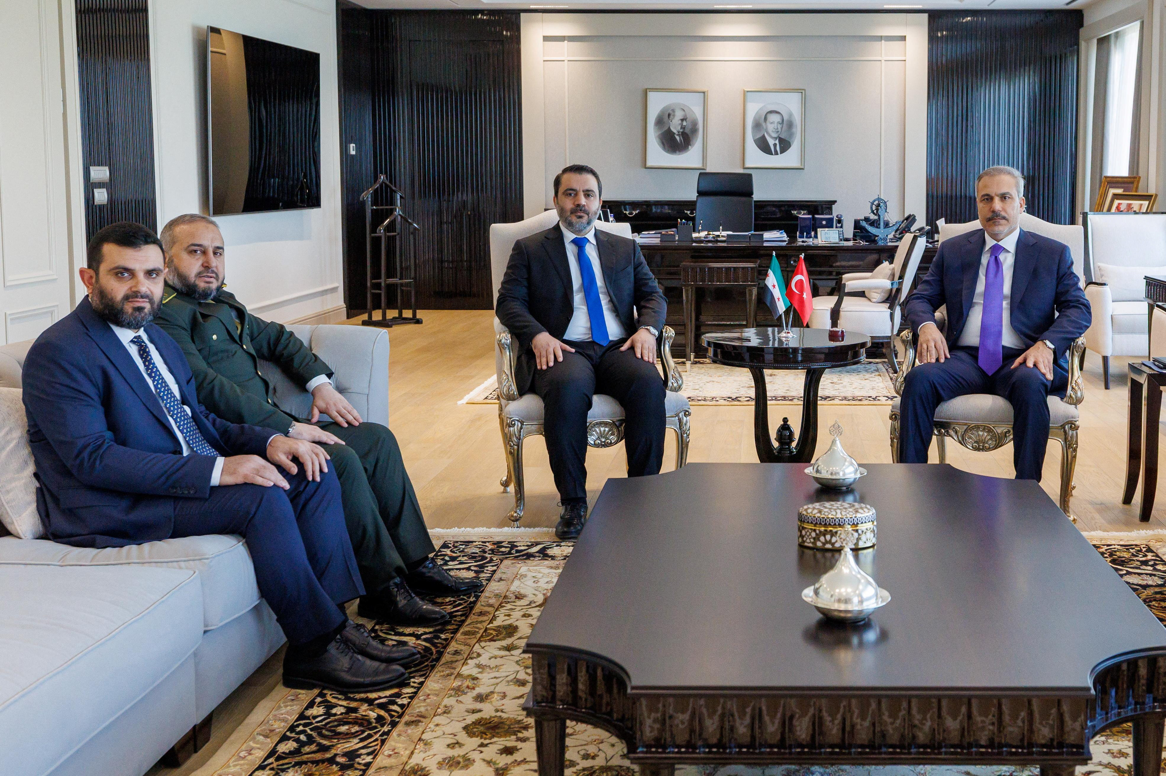 Syrian FM Asaad Hassan al-Shibani visits Turkey