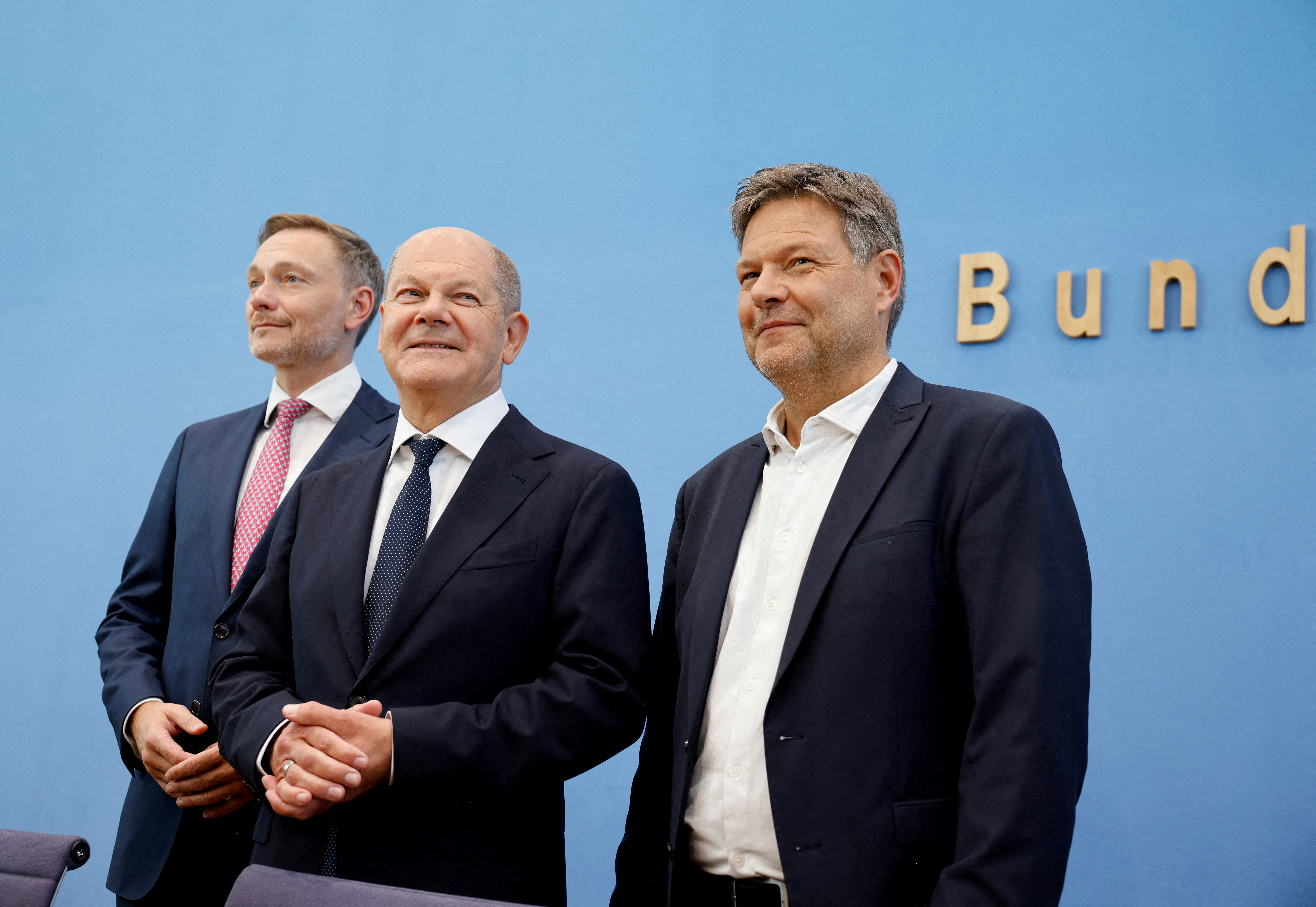 FILE PHOTO: Germany’s governing coalition agrees on key 2025 budget details