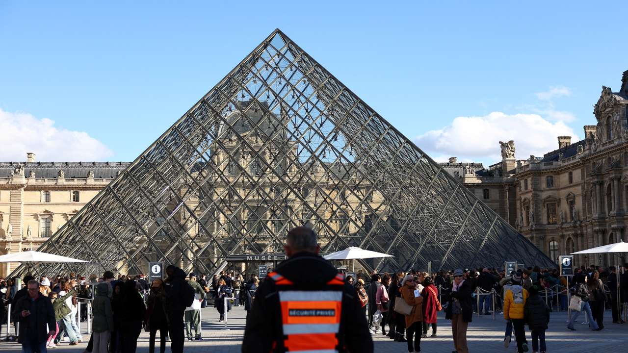 Suspects in the Louvre heist case arrested by French police