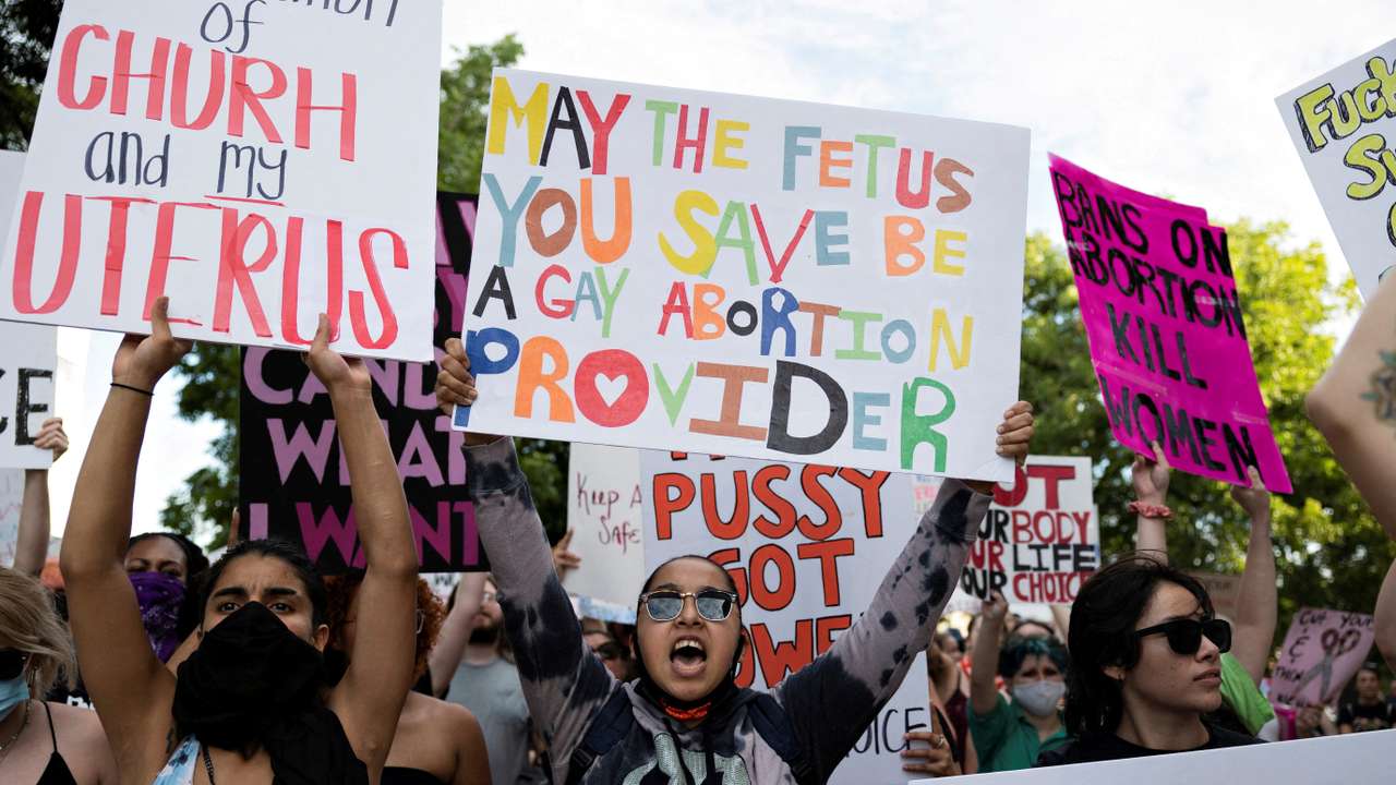 FILE PHOTO: Denton’s city council meets to vote on abortion trigger law enforcement a low priority