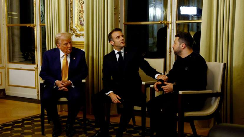 FILE PHOTO: French President Macron meets U.S. President-elect Trump and Ukraine's President Zelenskiy in Paris
