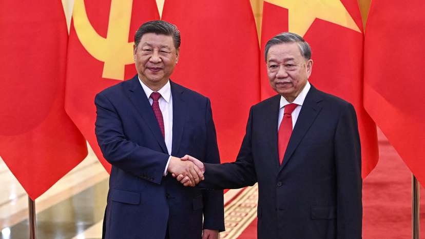 China's President Xi makes state visit to Vietnam