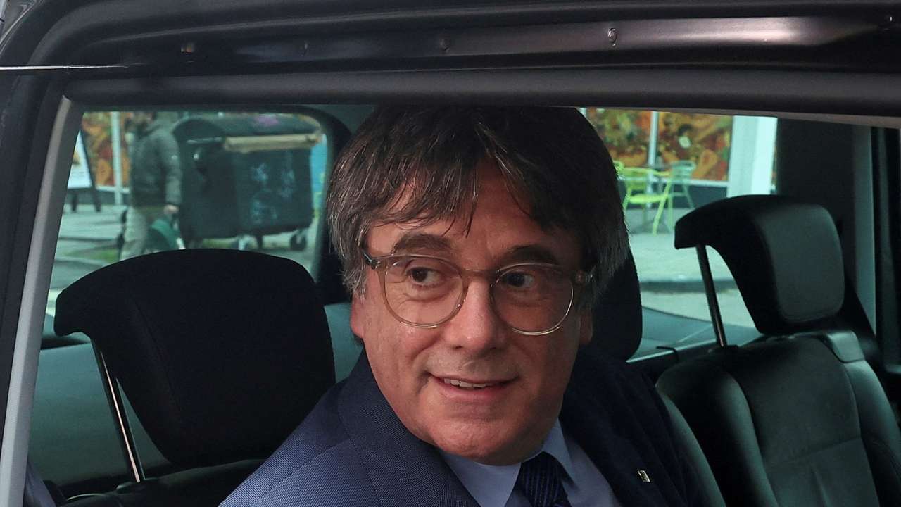 FILE PHOTO: Spain's Socialist and Junts expected to confirm a deal to form government, in Brussels