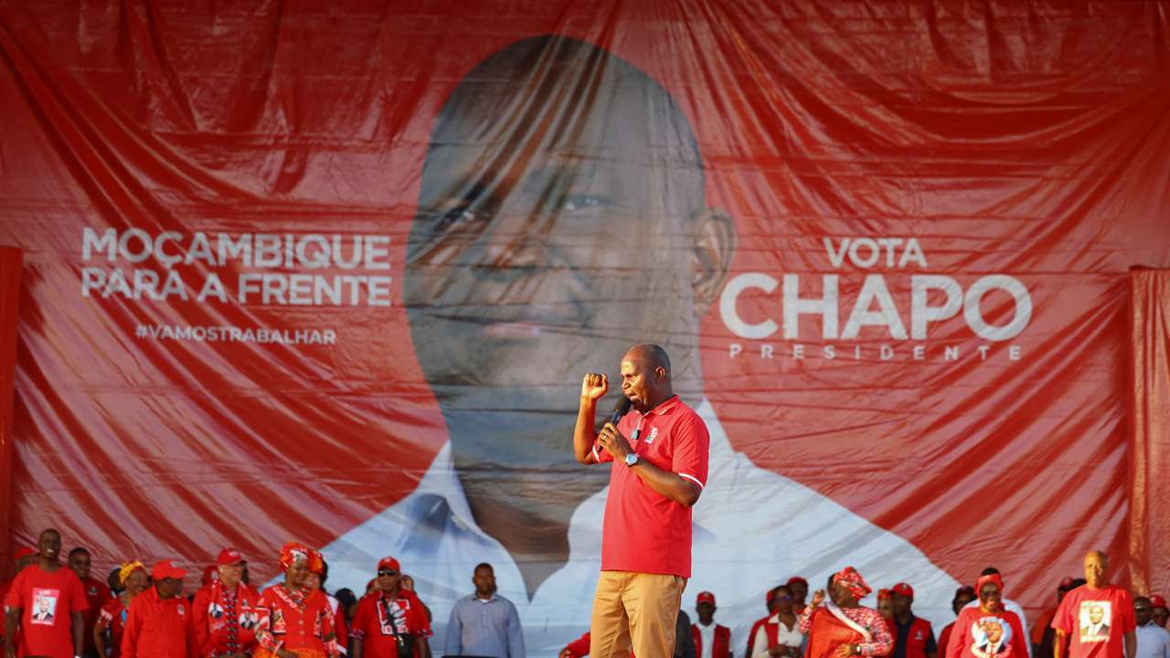 Mozambique opposition party Frelimo holds final rally ahead of election