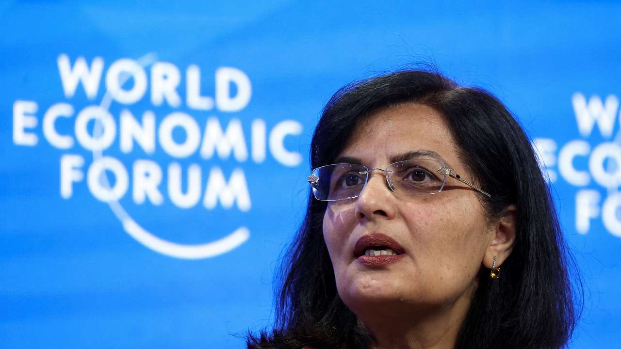 FILE PHOTO: 55th annual World Economic Forum (WEF) meeting in Davos