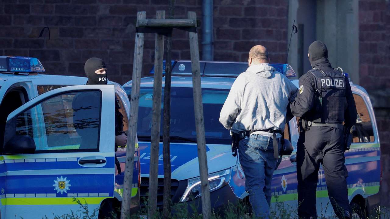 A suspected foreign operative of Hamas appears before German Federal Public Prosecutor