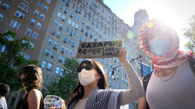 Students from Columbia University protest in New York
