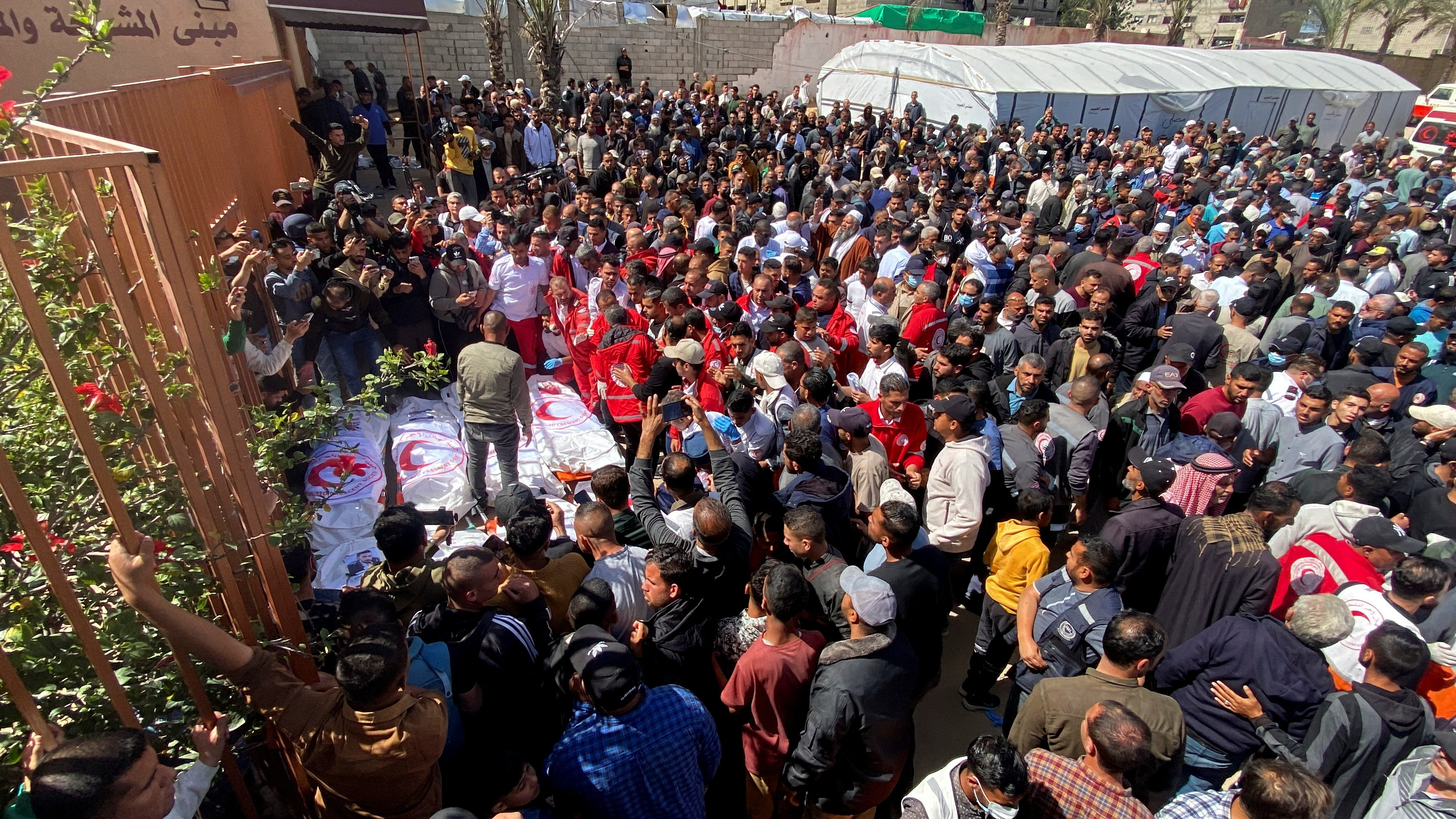 Palestinians mourn medics in Khan Younis