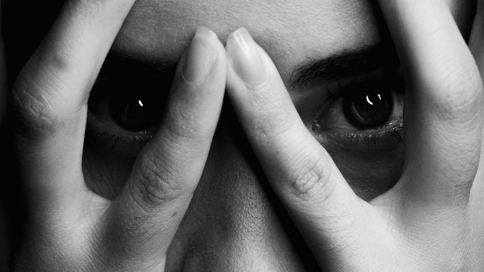 A intensa disputa política nas redes sociais e nas ruas, a polarização e a tensão pelo quadro incerto podem afetar sono, concentração, humor e  relações pessoais.