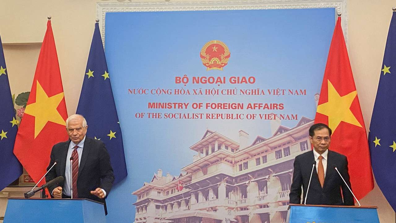 EU High Representative for Foreign Affairs and Security Policy Josep Borrell and Vietnam’s Foreign Minister Bui Thanh Son attend a press conference, in Hanoi