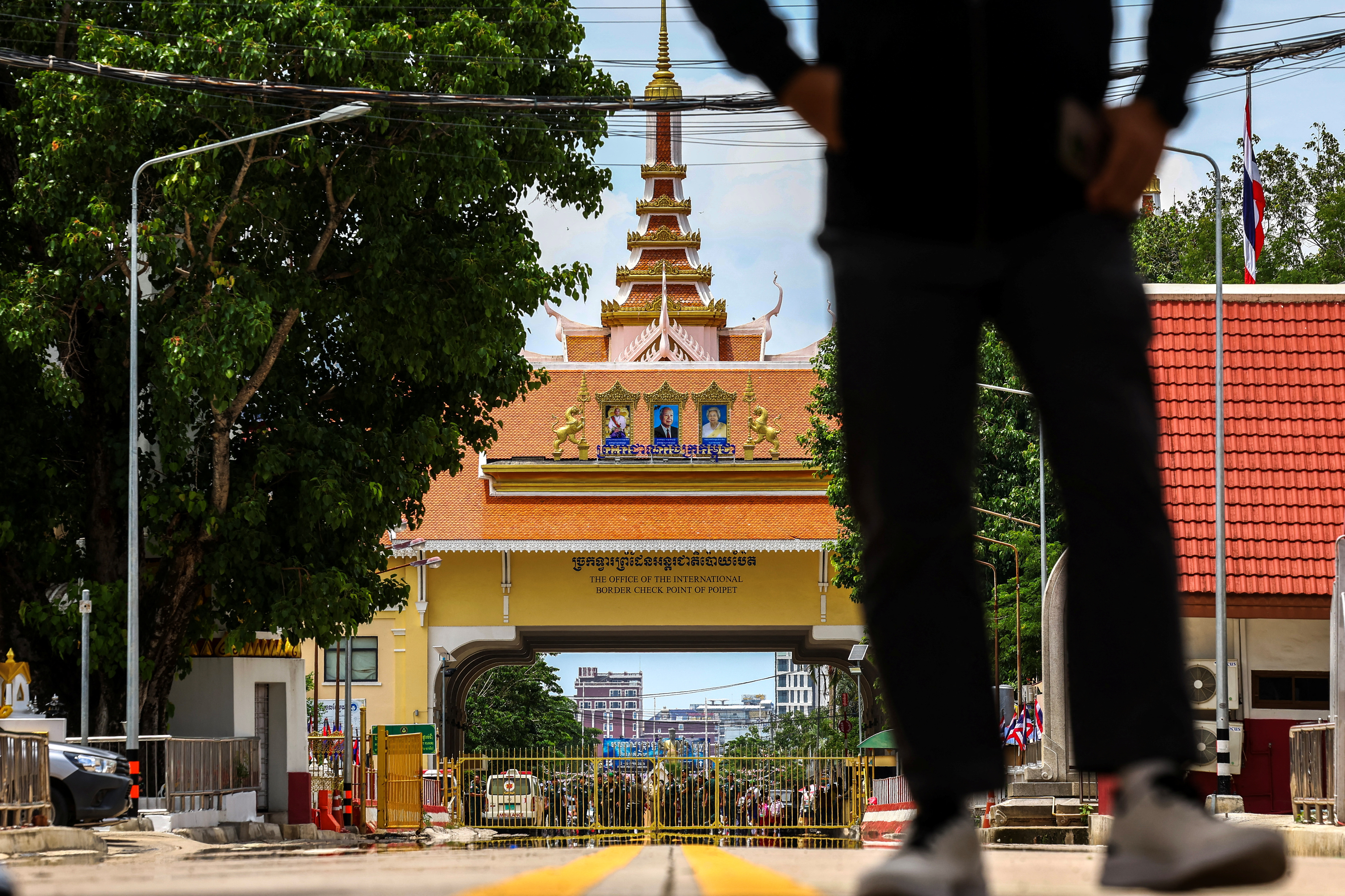 Thai PM Shinawatra visits disputed border as tensions simmer