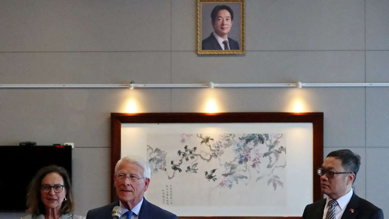 U.S. Senator Roger Wicker arrives in Taiwan