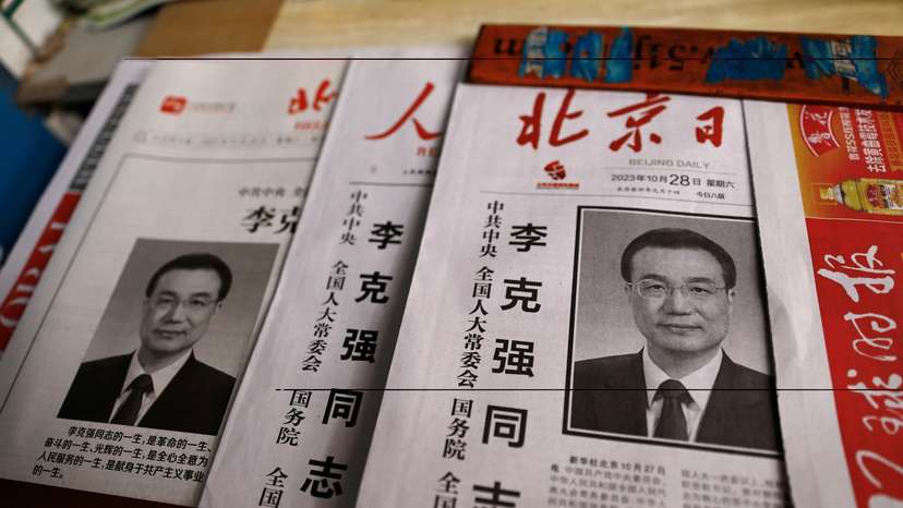 Newspapers with the obituary of late former Chinese Premier Li Keqiang on the frontpage are displayed, at a newsstand in Beijing