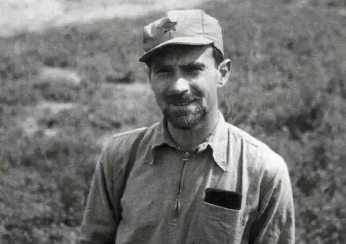 Edgar Snow in China’s revolutionary base areas in northern Shaanxi 