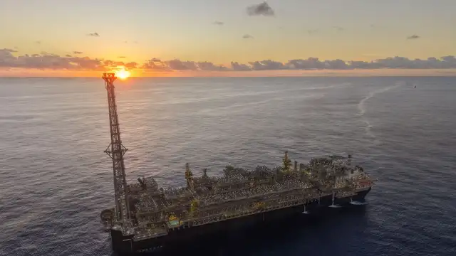 Imagem mostra plataforma de exploração da Petrobras localizada na cidade Búzios no Rio de Janeiro