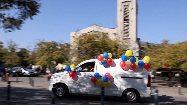 Voting during Venezuela's presidential elections, at the Venezuelan Embassy in Santiago