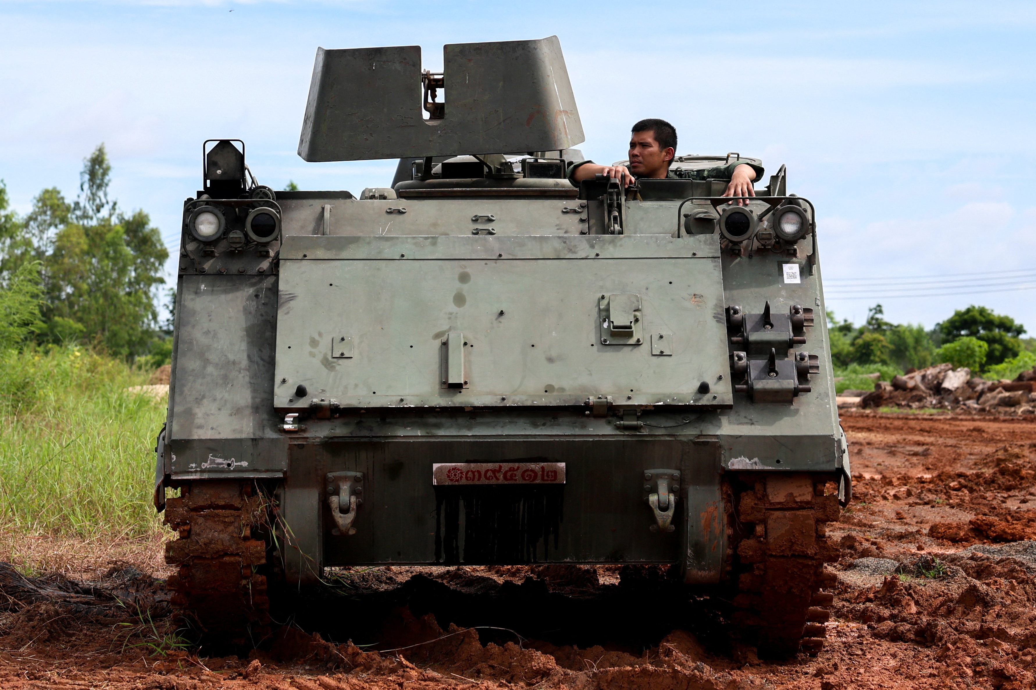 The Day after Thai, Cambodian leaders agreed to ceasefire and ahead of military negotiations