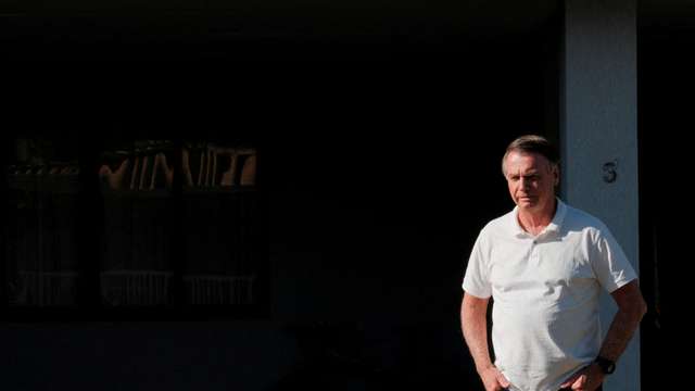 Flavio Bolsonaro admits seeking funds for film on former president Jair Bolsonaro