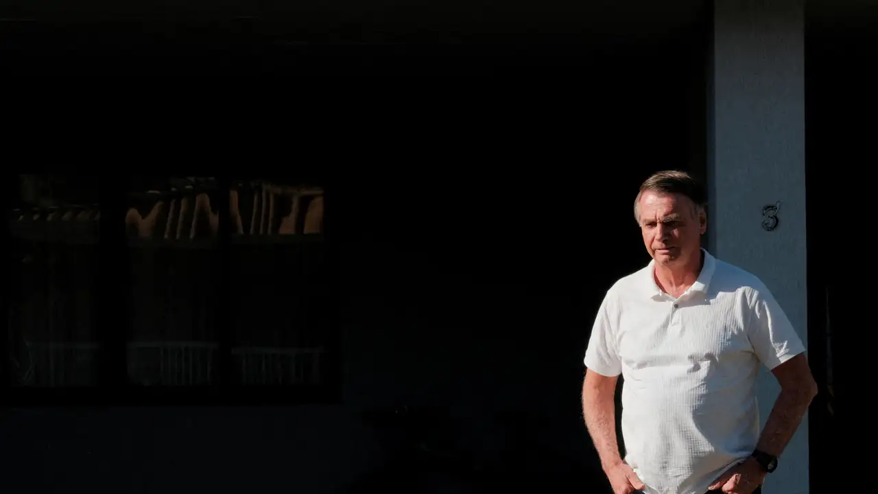 Tarcisio de Freitas visits Bolsonaro