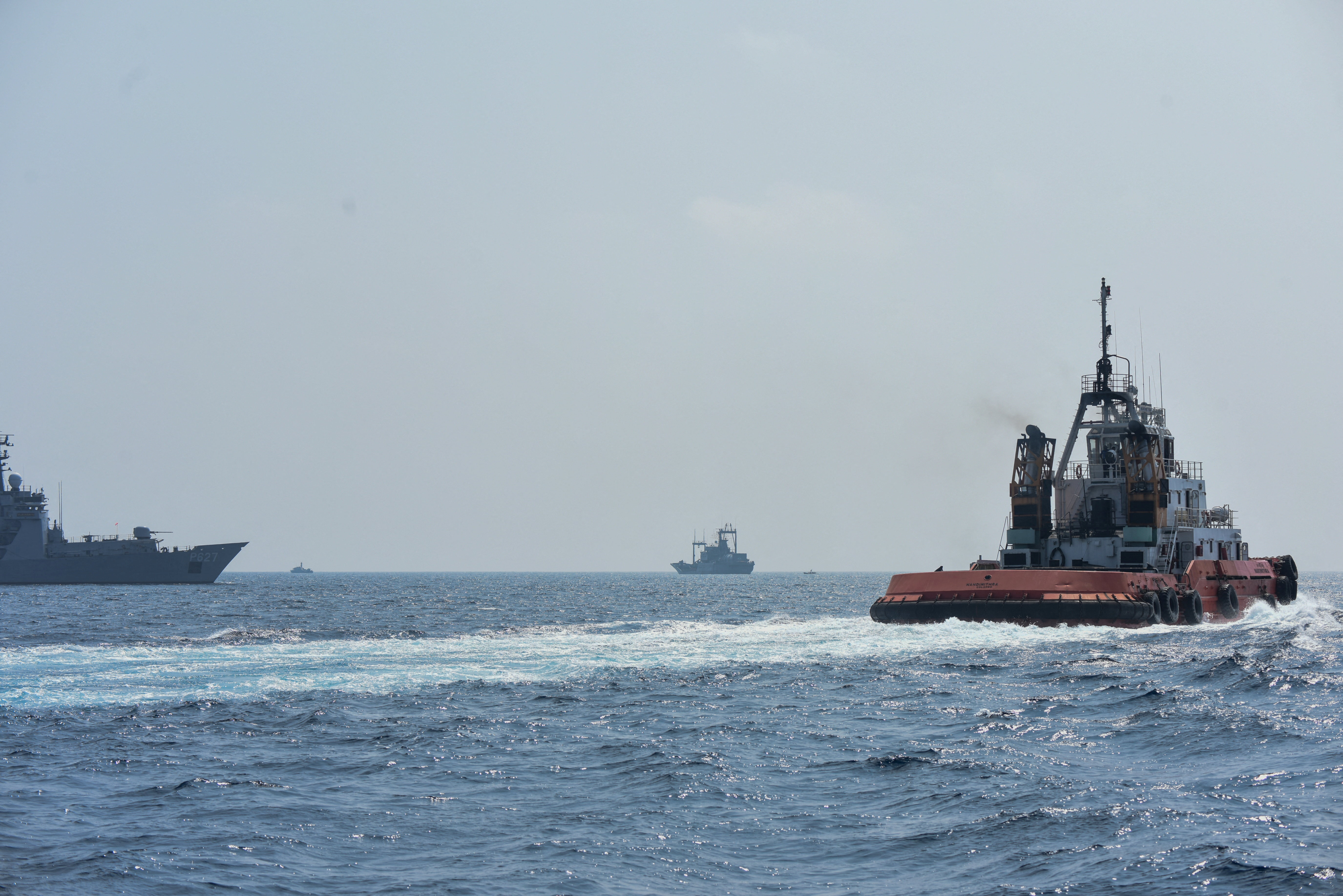 Sri Lanka Navy conducts rescue operations off the coast of Colombo
