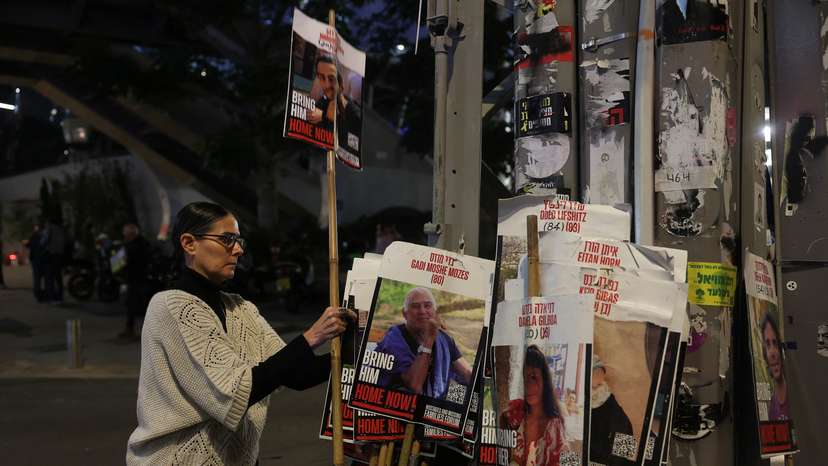 Protest to demand a deal for the return of hostages, in Tel Aviv