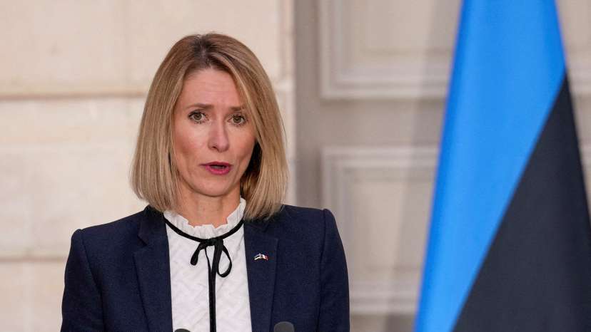 FILE PHOTO: Estonia's Prime Minister Kallas and France's President Macron meet in Paris