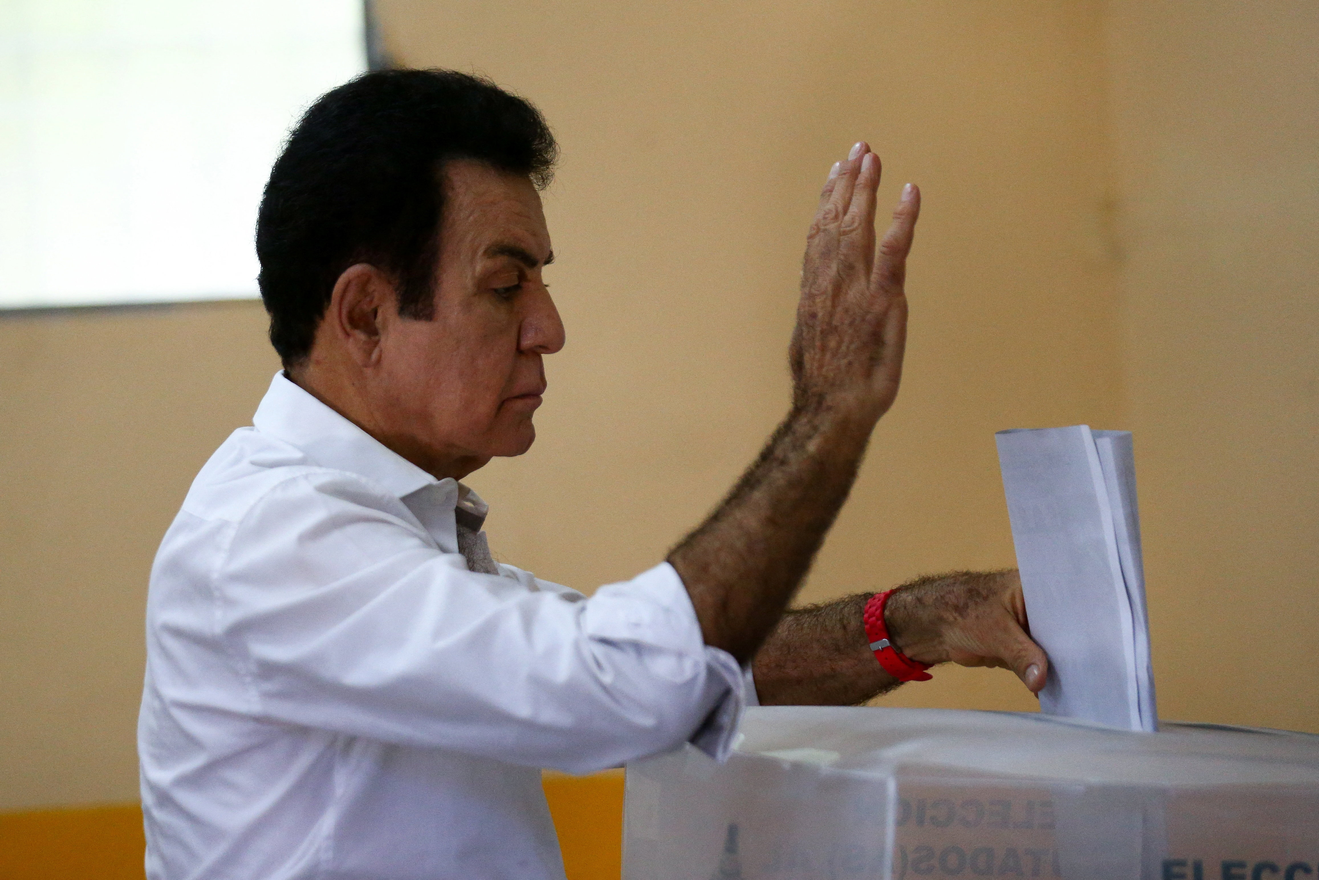 Honduras holds general election