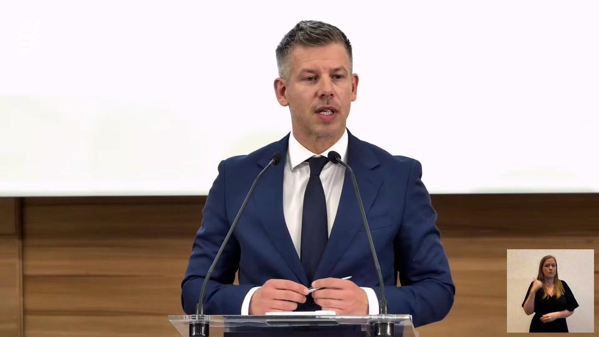 Peter Magyar Blames Orban Over Nuclear Crisis