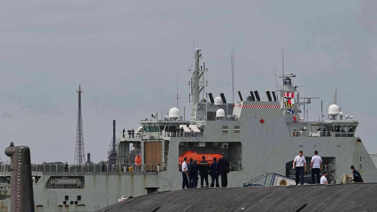 Canadian navy patrol boat to join Russian warships in Havana harbor