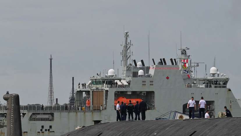 Canadian navy patrol boat to join Russian warships in Havana harbor