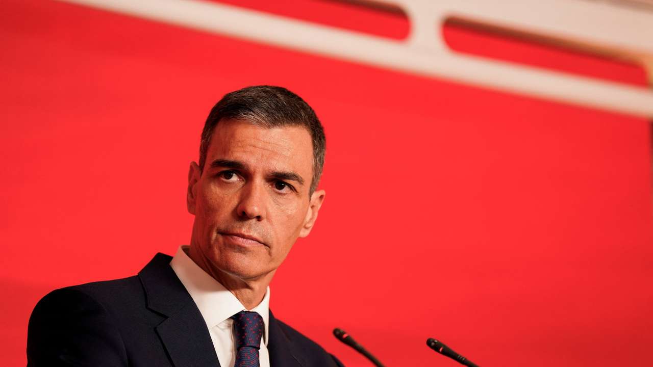 Spain’s PM Sanchez holds a press conference after a Socialist ruling party senior official Cerdan quitted over corruption claims, in Madrid