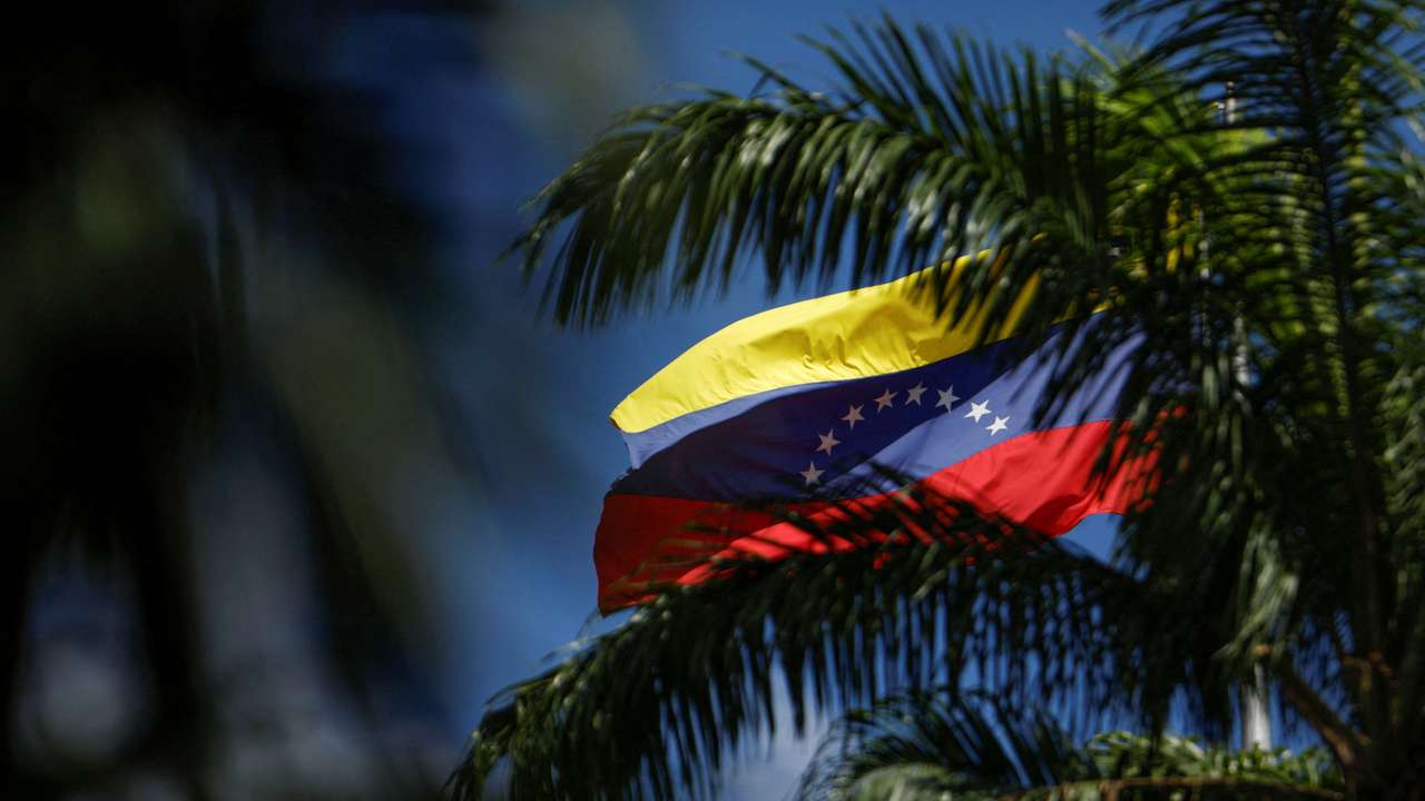 FILE PHOTO: Venezuela lawmakers vote for tougher measures on supporters of sanctions
