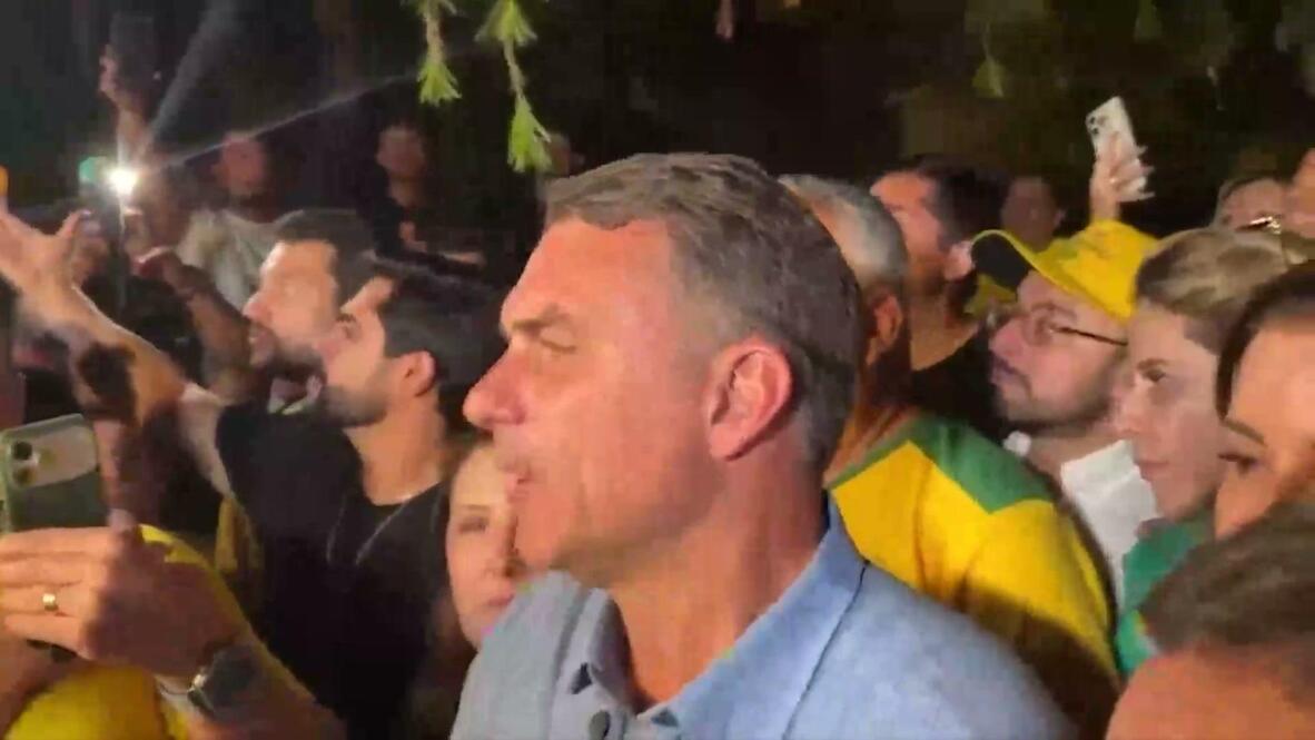 Flavio Bolsonaro Celebrates Lead Over Lula