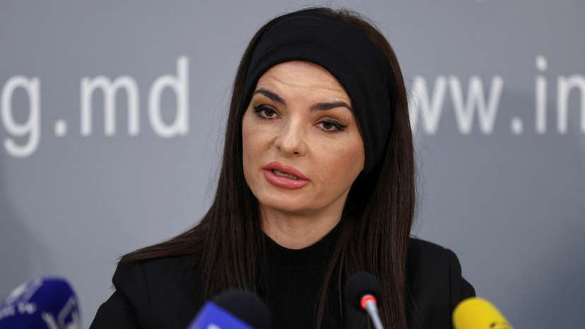 FILE PHOTO: Leader of Moldova's Gagauzia region Yevgenia Gutsul attends a press conference in Chisinau