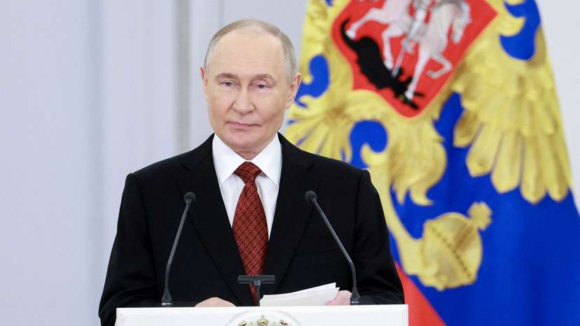 Russia's President Putin in Moscow attends ceremony marking Russia Day